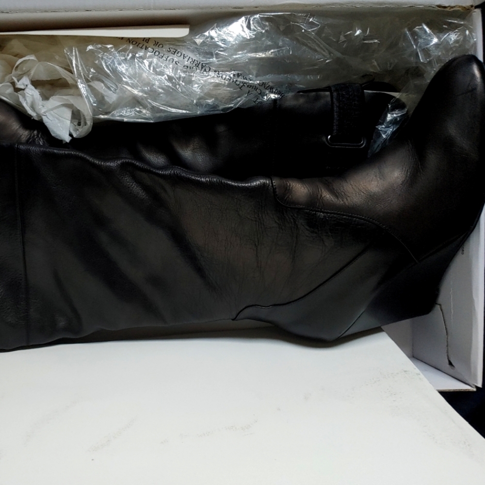 Black wedge Nine West boots size9.5